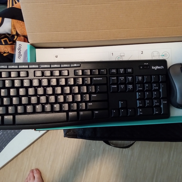 Keyboard - Picture 2 of 3